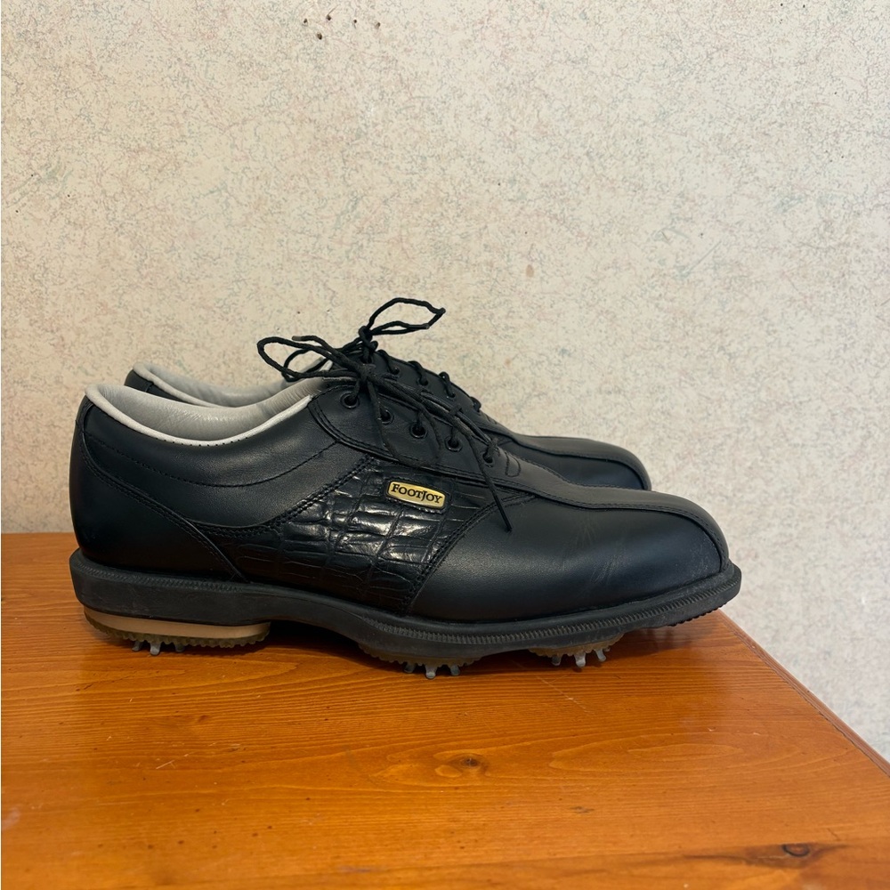 FootJoy DryJoys Black Leather with Alligator print golf shoes men’s Size 8